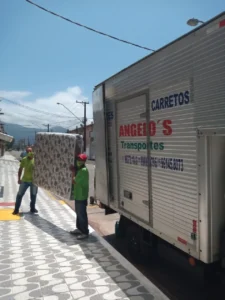 Angelos Carretos e Mudanças em Itapevi