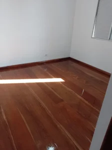 Aplicadora melo restauradora de tacos e assoalhos